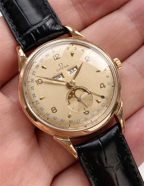 omega moonphase vintage.